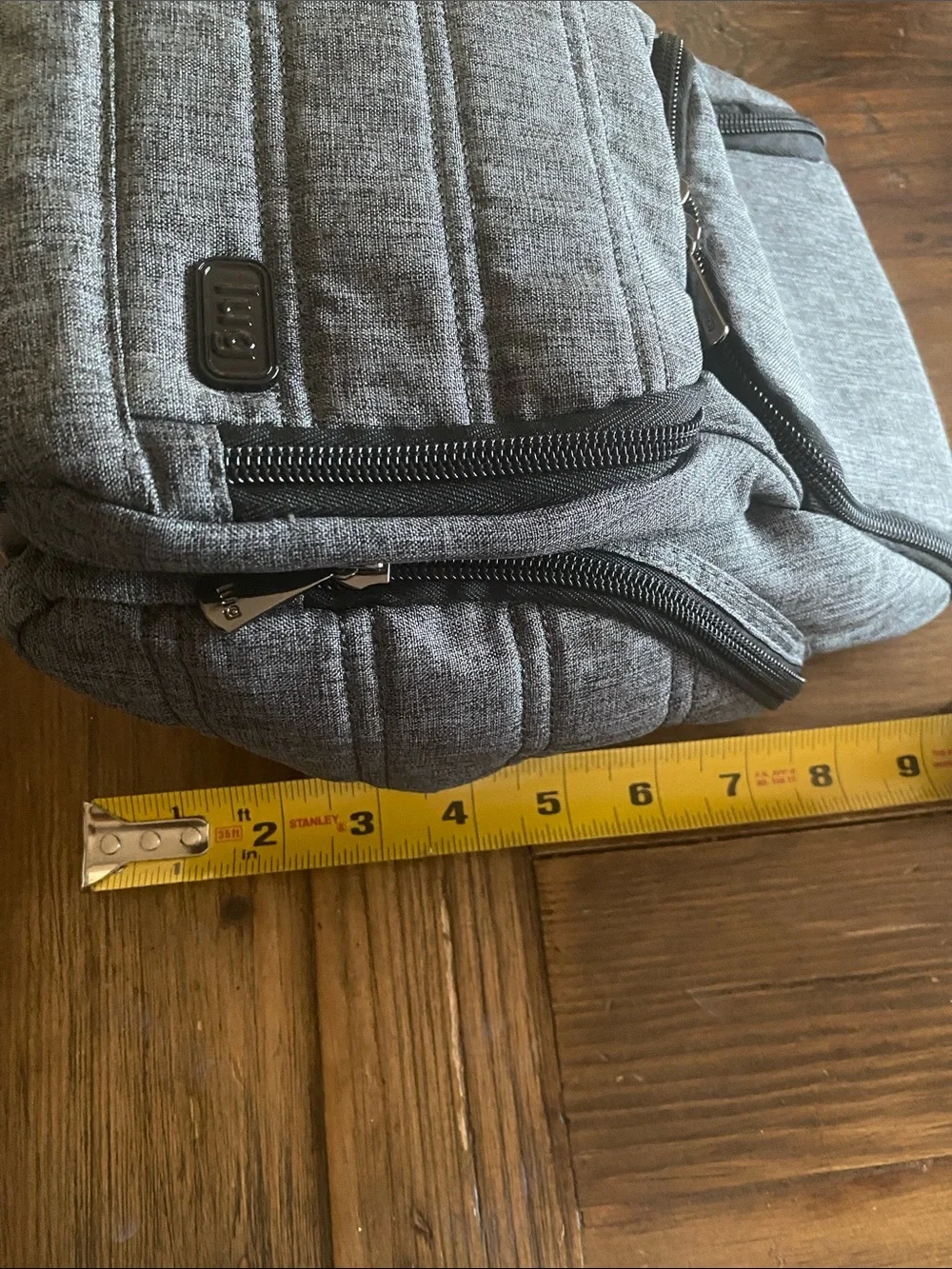 BNWNT Lug Caddy Toiletry in Gray Quilted Bag with Hook - Picture 11 of 13